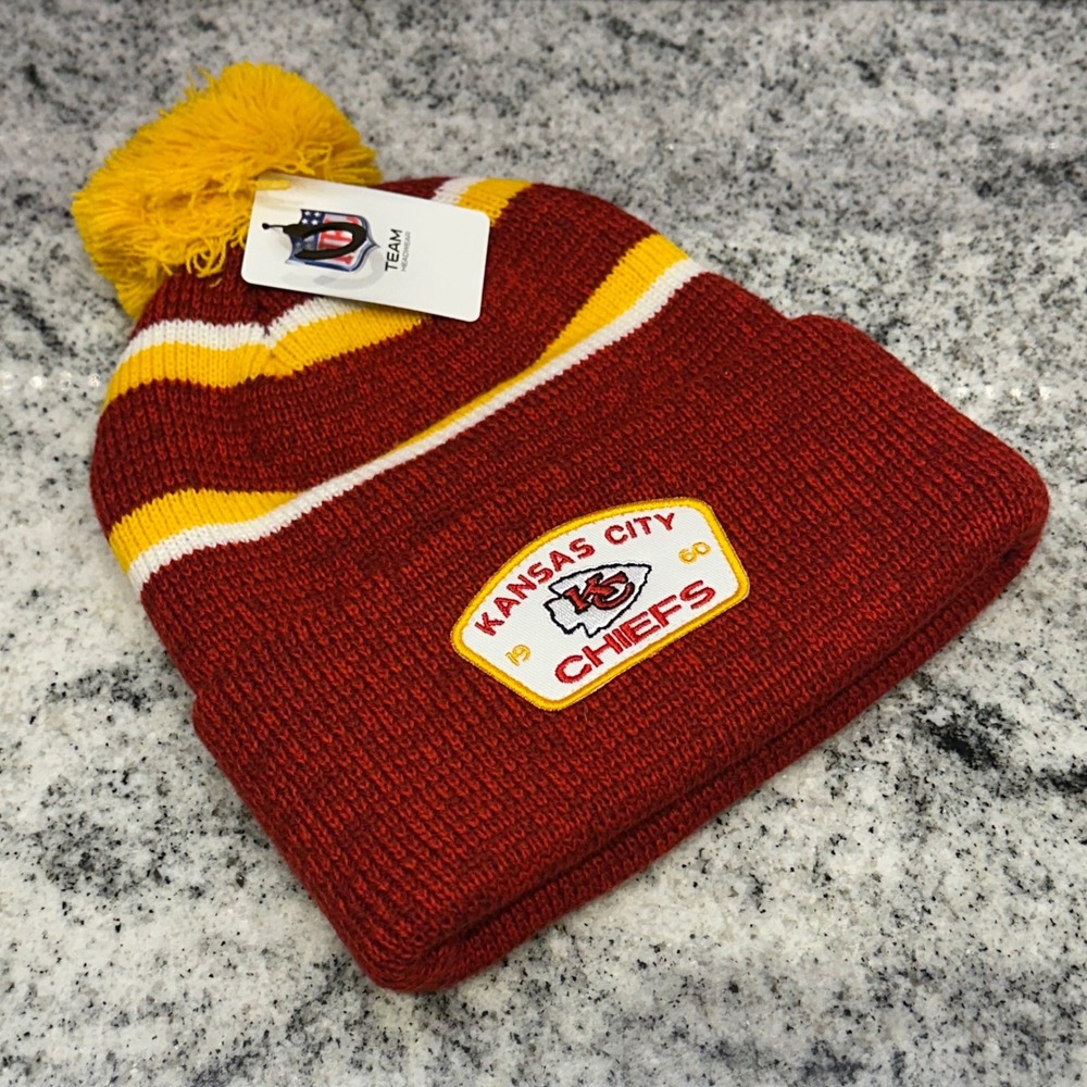 NFL Unisex Beanie Red Kansas City Chiefs Pom Cuffed Knit Hat Retro Aesthetic New